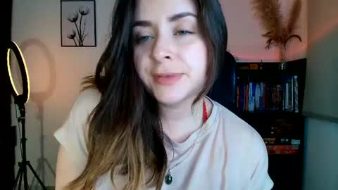 madelamee online show from July 28, 3:23 am