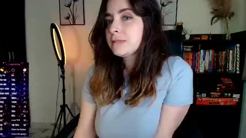 madelamee online show from July 31, 1:12 am