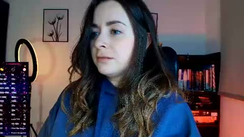 madelamee online show from August 12, 12:02 am