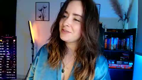 madelamee online show from August 16, 10:14 pm