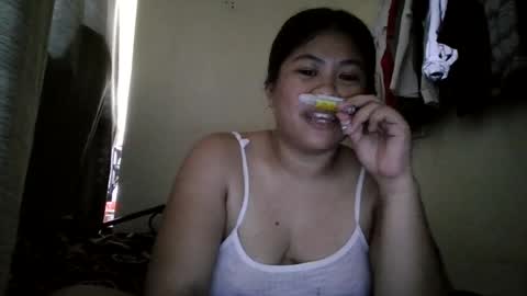 madelline2001 online show from July 11, 8:20 am