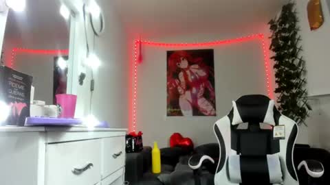 madelyn777 online show from July 13, 4:30 am