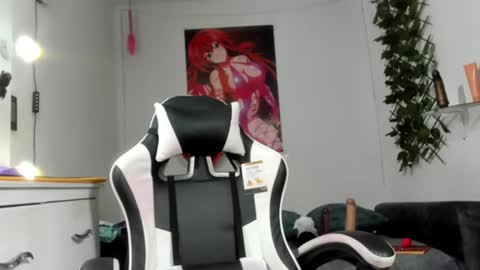 madelyn777 online show from August 13, 12:35 am