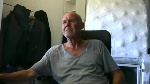 madio1187940 online show from June 28, 1:25 pm