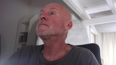 madio1187940 online show from July 31, 4:45 pm