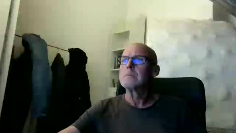 madio1187940 online show from September 2, 6:54 pm