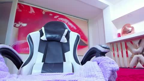 madison_chanell online show from August 8, 10:15 am