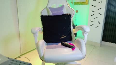 madison_jacksonn online show from August 5, 1:36 am
