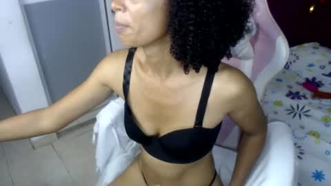 madison_tits online show from August 11, 11:18 pm