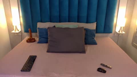 Madison Smith online show from August 1, 8:26 pm