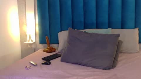 Madison Smith online show from August 8, 11:16 pm