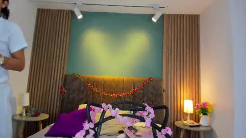 madisson_thompson_ online show from July 29, 12:17 am