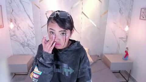 madisson_thompson_ online show from August 2, 4:08 am