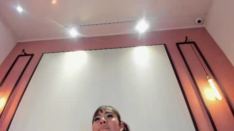 madisson_thompson_ online show from August 4, 8:22 am