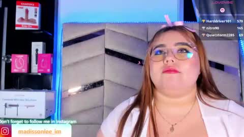 madissonlee__ online show from August 12, 11:07 pm