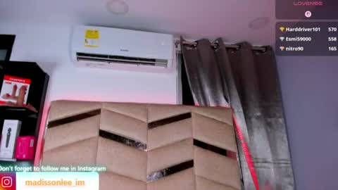 madissonlee__ online show from August 13, 10:24 pm