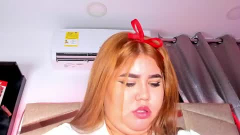 madissonlee__ online show from August 14, 12:36 am