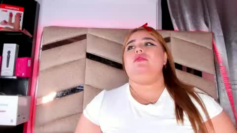 madissonlee__ online show from August 14, 1:42 am