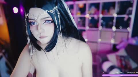 Alice online show from May 9, 6:32 pm