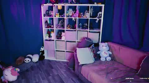 Alice online show from May 23, 3:04 pm
