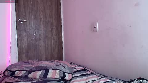 mady  online show from August 8, 5:40 am