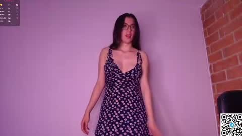 Emma online show from August 14, 3:21 am