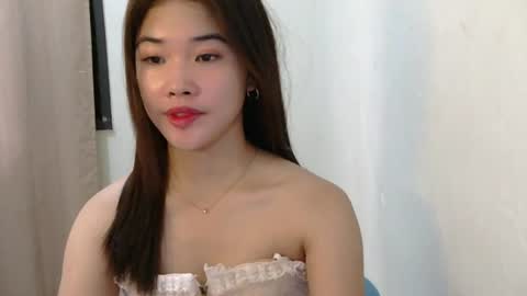 mae_luna online show from August 8, 12:11 am