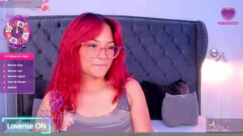 Mae Lyra online show from July 30, 5:42 pm
