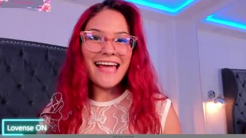 Mae Lyra online show from August 1, 8:26 pm