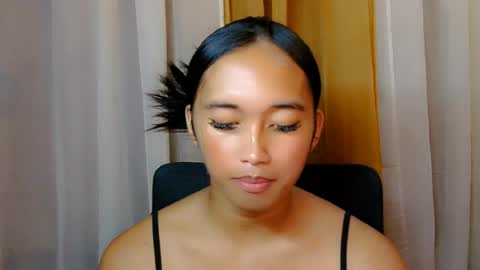 mae online show from July 23, 11:51 pm