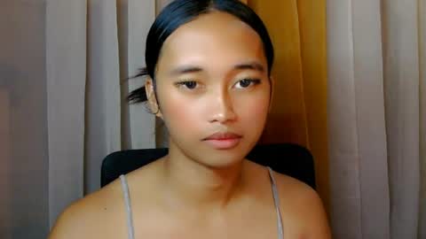 mae online show from July 28, 1:22 am
