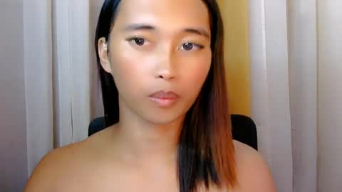 mae online show from July 28, 12:44 pm