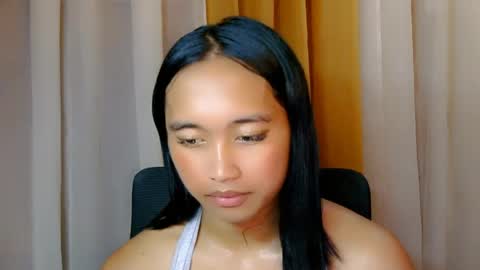 mae online show from August 6, 4:33 am