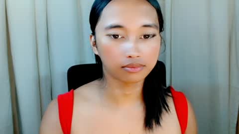 mae online show from August 7, 9:48 pm