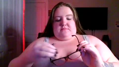 maeluxe online show from July 12, 3:46 am
