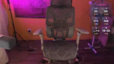 Maevee  online show from August 2, 10:00 am