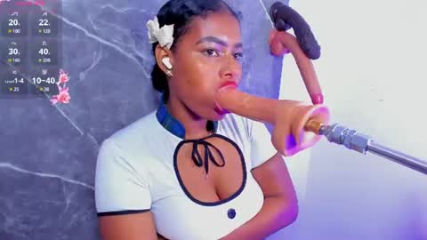 Maria fernada online show from August 15, 4:44 pm