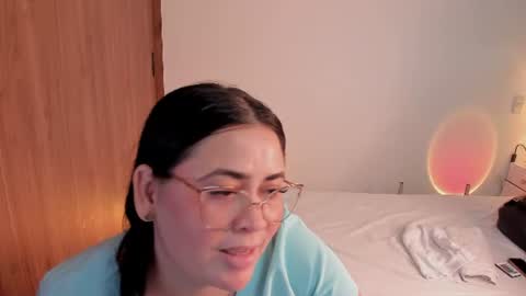 Mafe Montiel online show from August 6, 7:02 pm