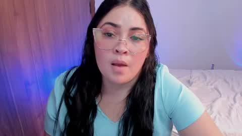 Mafe Montiel online show from August 11, 6:43 pm