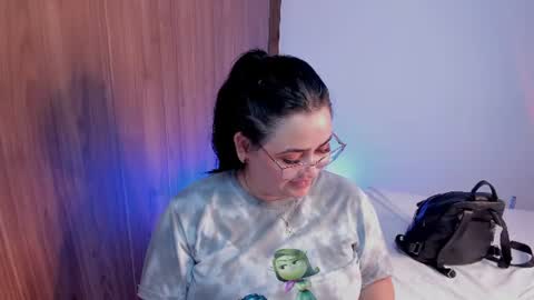 Mafe Montiel online show from August 13, 7:06 pm