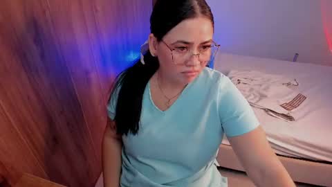 Mafe Montiel online show from August 14, 6:55 pm