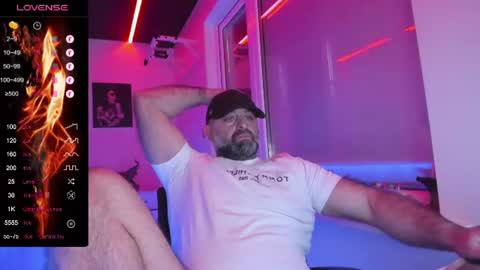 magabear online show from June 4, 9:35 am