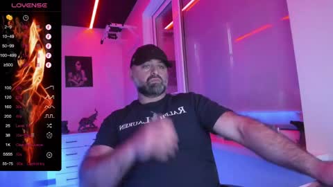 magabear online show from June 6, 3:01 am