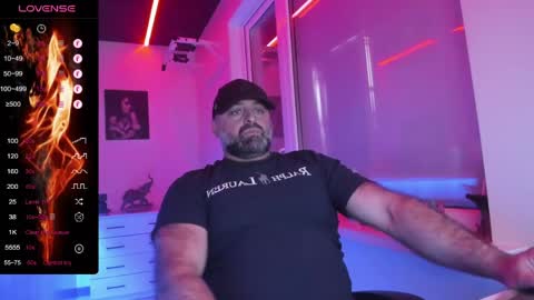 magabear online show from June 6, 10:10 am