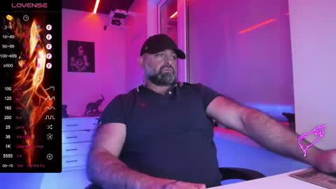 magabear online show from August 9, 9:27 pm