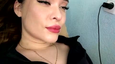 magggg658318 online show from August 13, 9:56 am