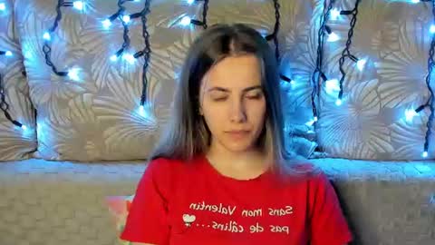 Maggie online show from July 12, 1:45 am