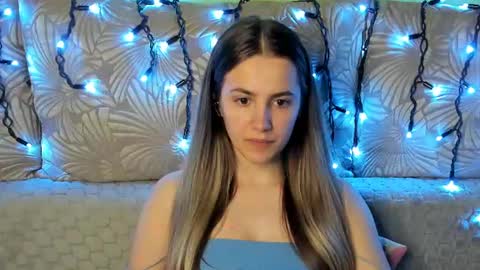 Maggie online show from July 17, 12:54 am