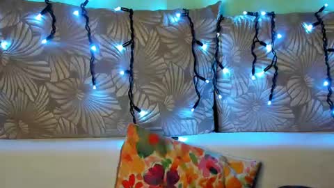Maggie online show from August 9, 3:51 am