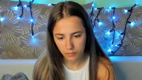 Maggie online show from August 11, 4:14 am